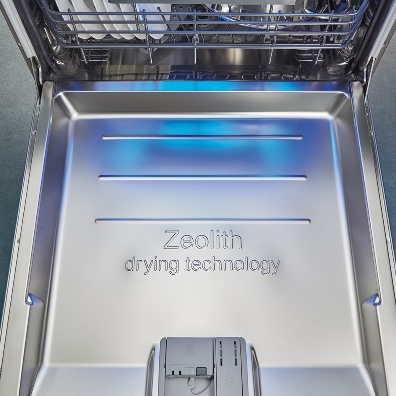 Zeolith Trocknen – Für glänzende Spülergebnisse bei Elektroinstallation R. Mittag GmbH in Großkmehlen